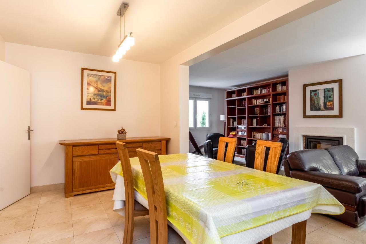 4 Bedroomed Near Disneyland Paris كوبفراي المظهر الخارجي الصورة